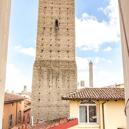 Altabella Panoramic Tower Apartment